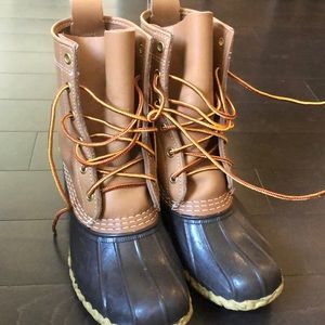 The Bean Boot 8” Women 5M Brown